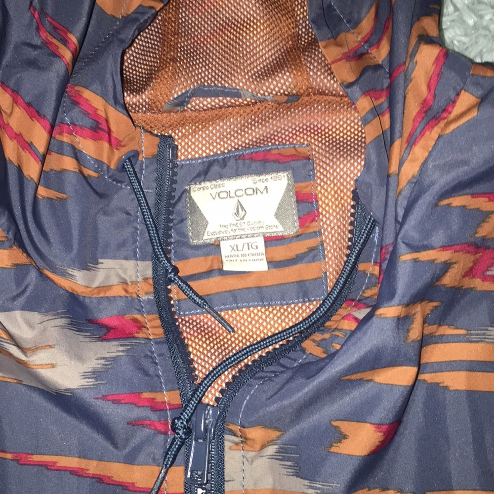 Volcom windbreaker - Picture 3 of 3